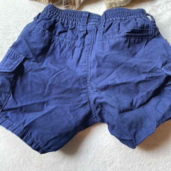 Baby Gap 12-18 month khaki and navy shorts - Picture 5 of 6